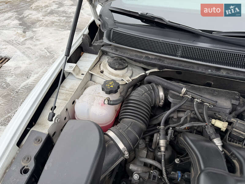 Седан Chrysler 200 2016 в Виннице фото 64 Седан Chrysler 200 2016 в Виннице