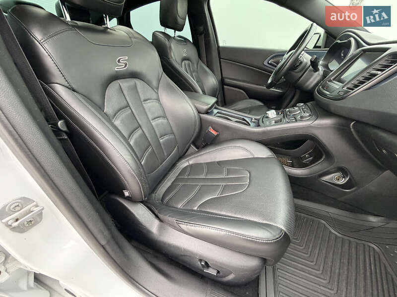 Седан Chrysler 200 2016 в Виннице фото 71 Седан Chrysler 200 2016 в Виннице