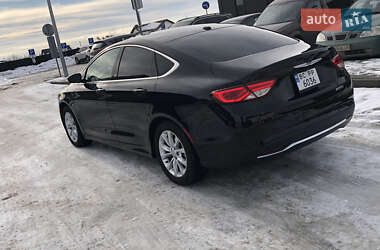 Седан Chrysler 200 2014 в Львове