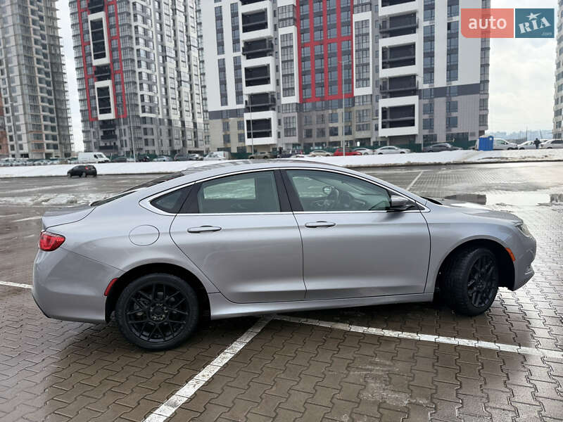 Седан Chrysler 200 2015 в Києві фото 7 Седан Chrysler 200 2015 в Києві