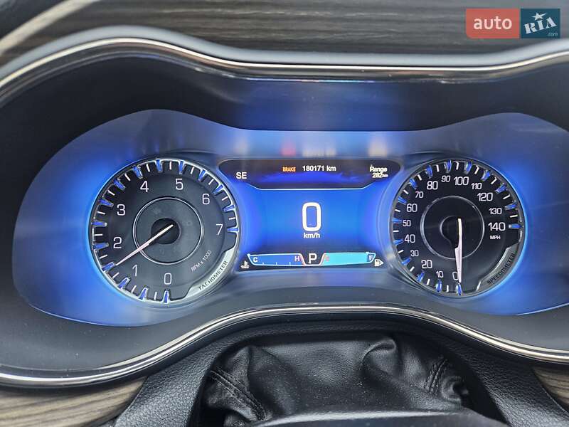 Седан Chrysler 200 2014 в Києві фото 32 Седан Chrysler 200 2014 в Києві