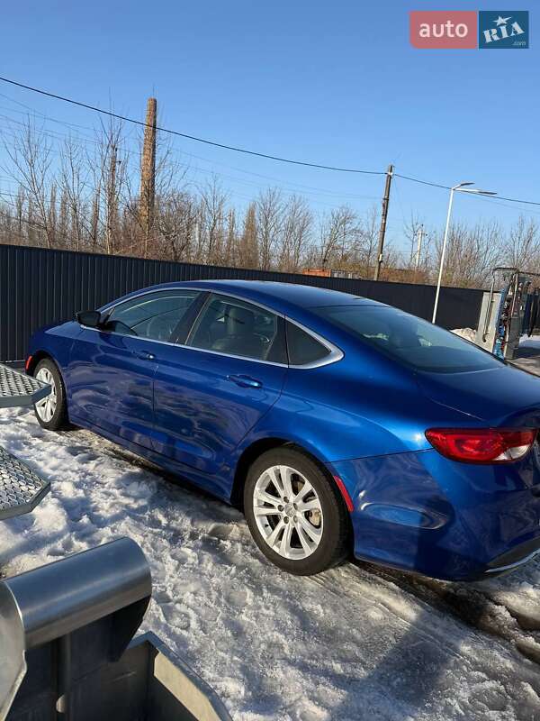 Седан Chrysler 200 2015 в Вінниці