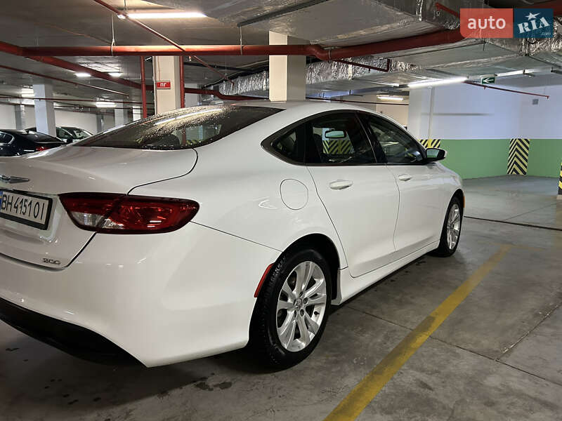 Седан Chrysler 200 2015 в Одессе