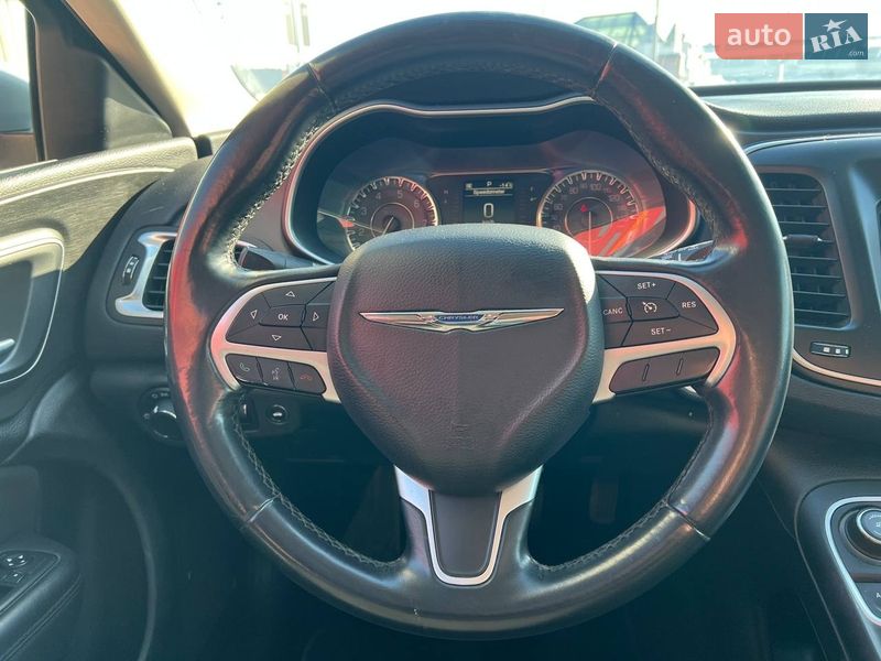 Седан Chrysler 200 2014 в Киеве