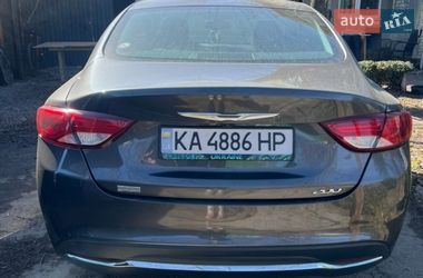 Седан Chrysler 200 2015 в Киеве