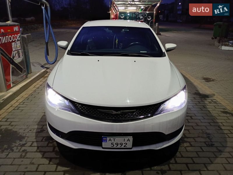 Седан Chrysler 200 2015 в Ивано-Франковске фото 5 Седан Chrysler 200 2015 в Ивано-Франковске