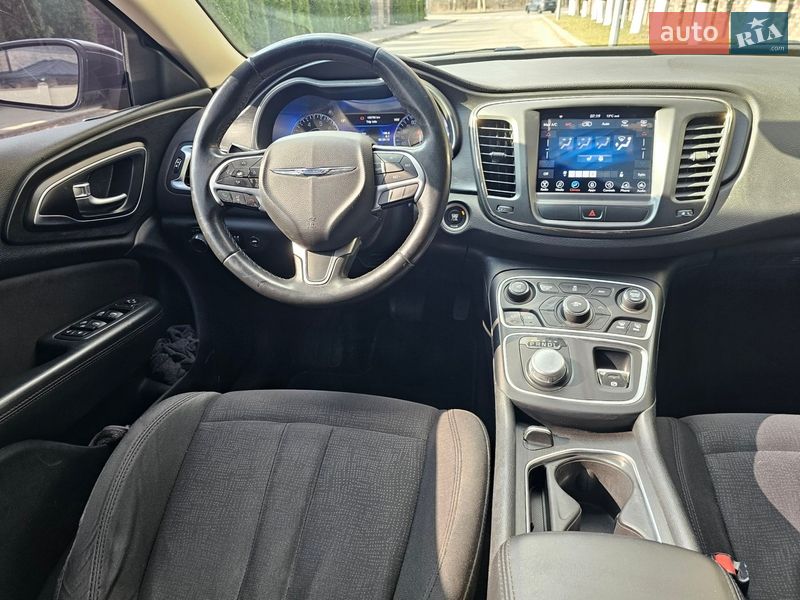Седан Chrysler 200 2015 в Киеве фото 25 Седан Chrysler 200 2015 в Киеве