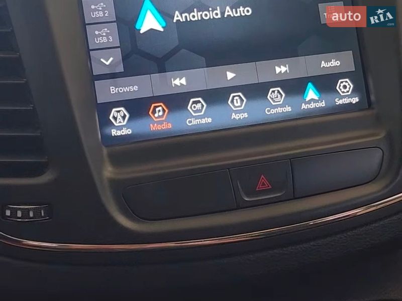 Седан Chrysler 200 2015 в Киеве фото 30 Седан Chrysler 200 2015 в Киеве