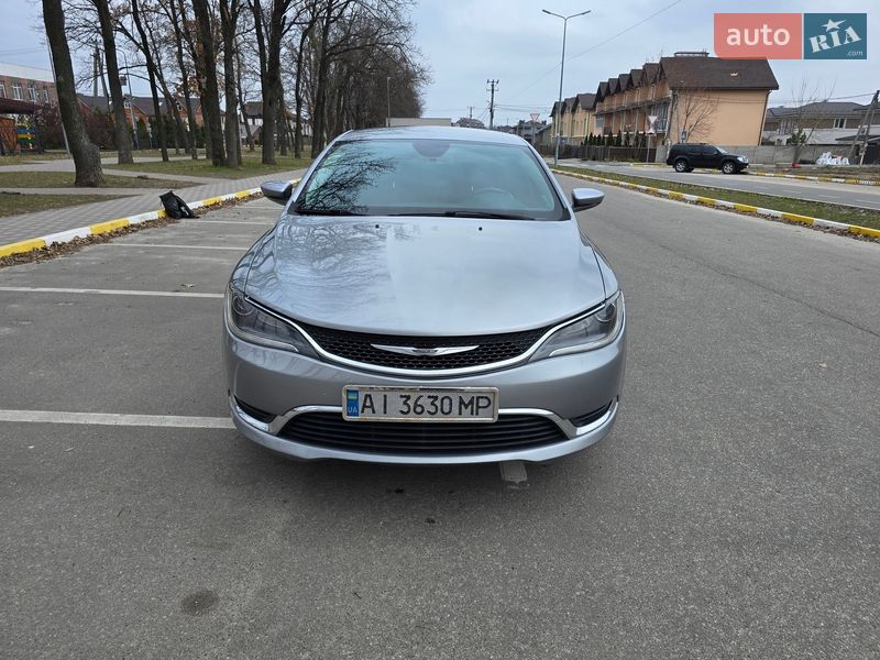 Седан Chrysler 200 2016 в Киеве