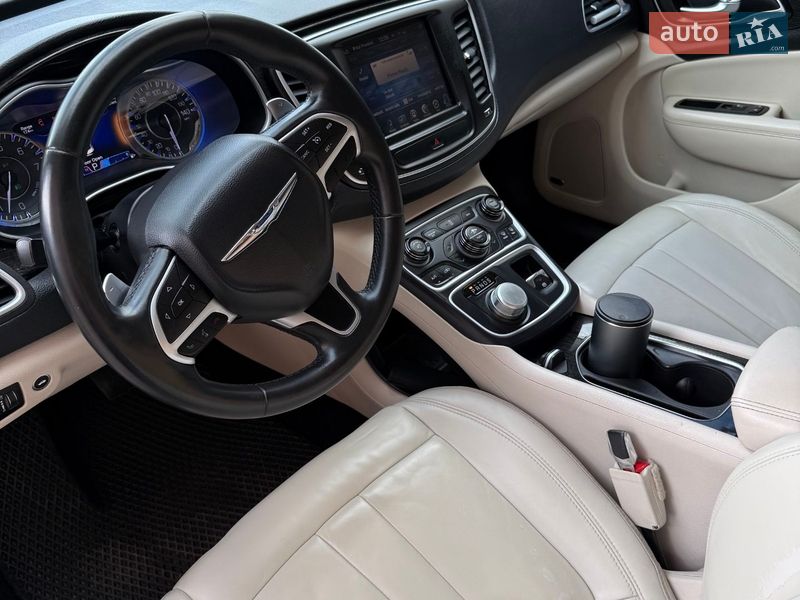 Седан Chrysler 200 2014 в Киеве фото 8 Седан Chrysler 200 2014 в Киеве