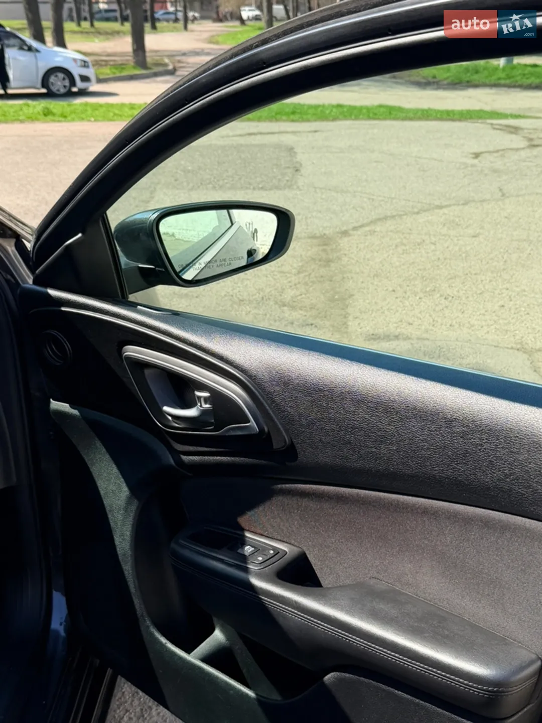 2014 Chrysler 200 - мініатюра 19