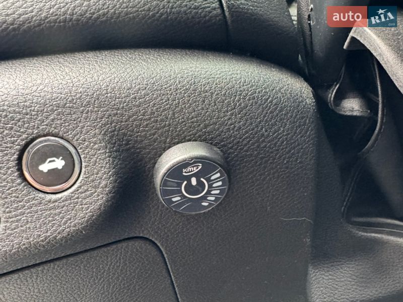 Седан Chrysler 200 2016 в Киеве фото 8 Седан Chrysler 200 2016 в Киеве