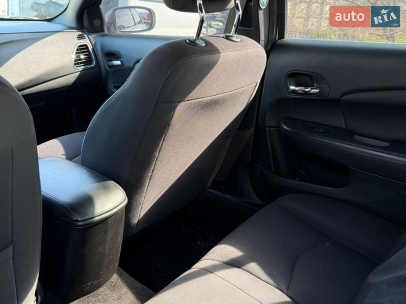 Седан Chrysler 200 2014 в Киеве