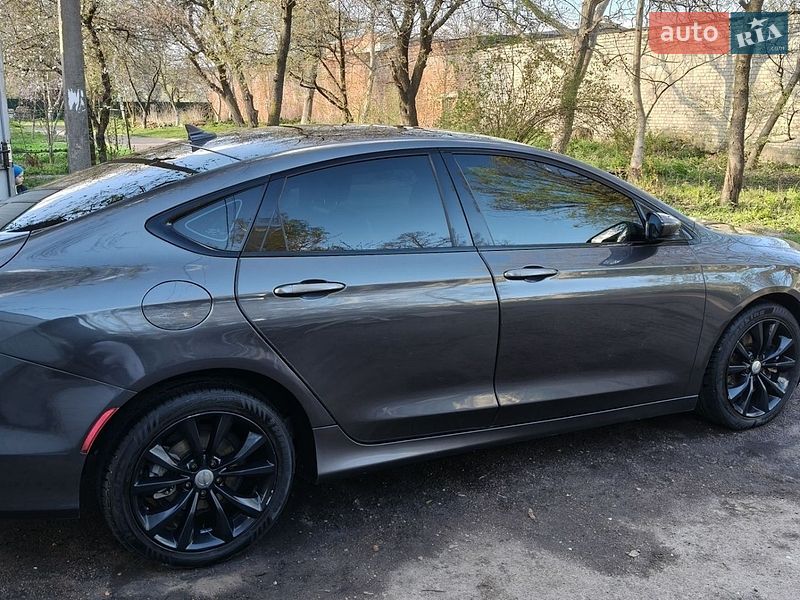 Chrysler 200 2015