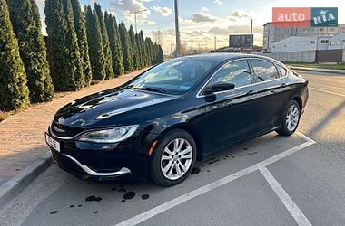 Седан Chrysler 200 2015 в Софіївській Борщагівці