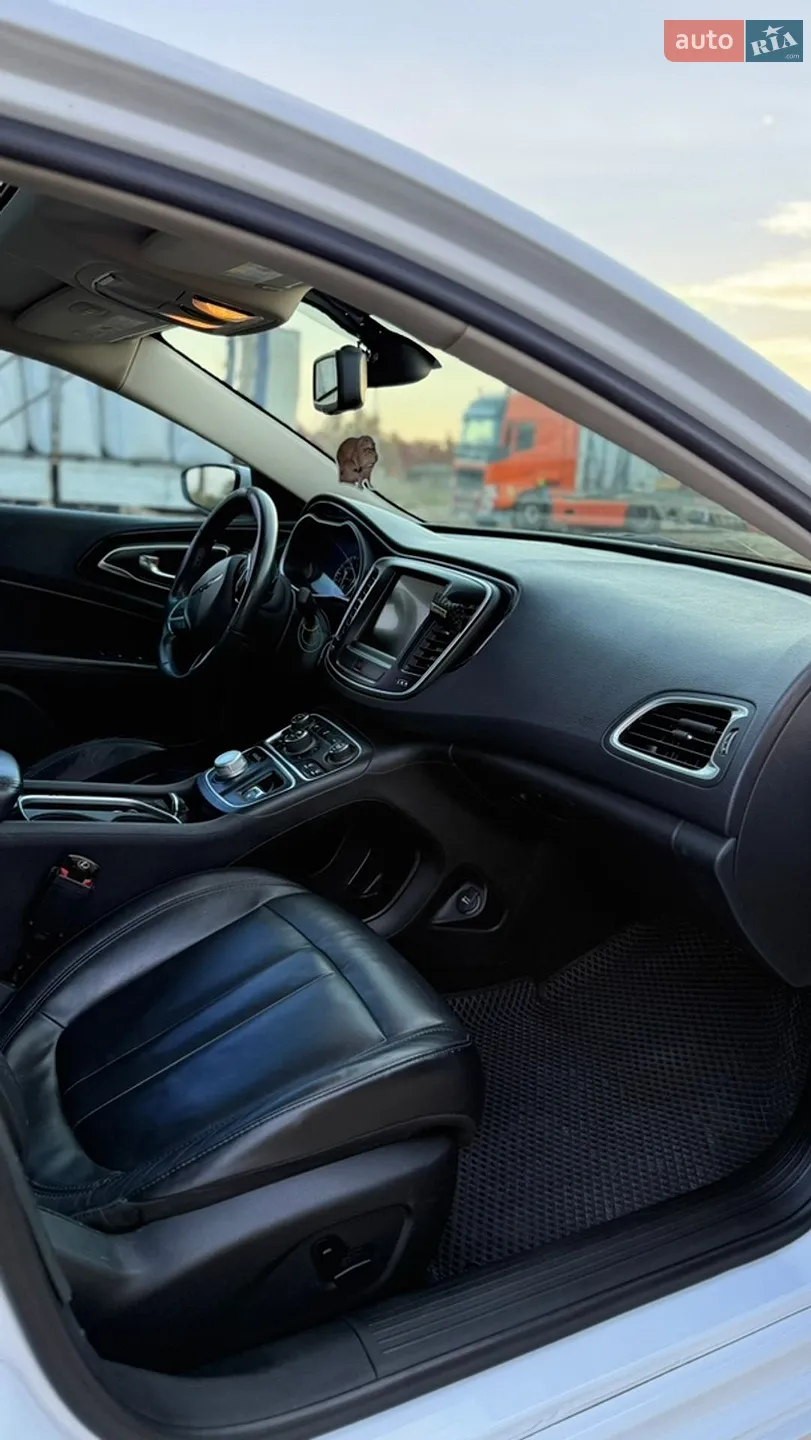 2014 Chrysler 200 - мініатюра 20