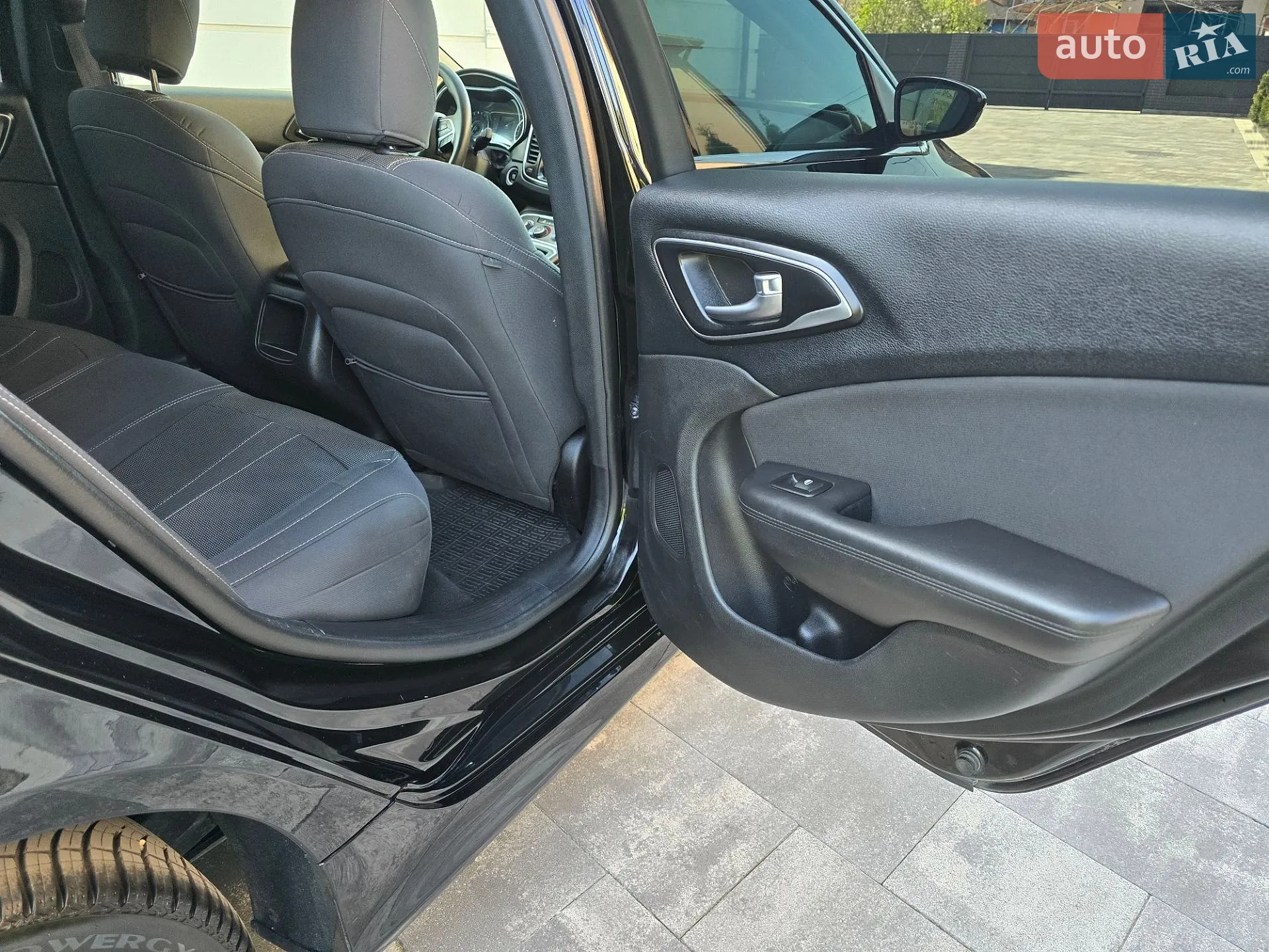 2015 Chrysler 200 - мініатюра 41