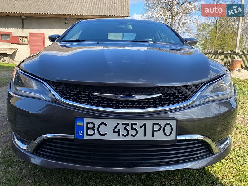 Chrysler 200 2015