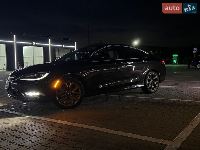 Седан Chrysler 200 2014 в Києві