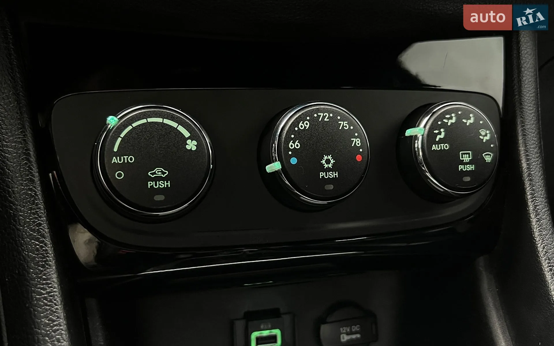 2013 Chrysler 200 - мініатюра 14