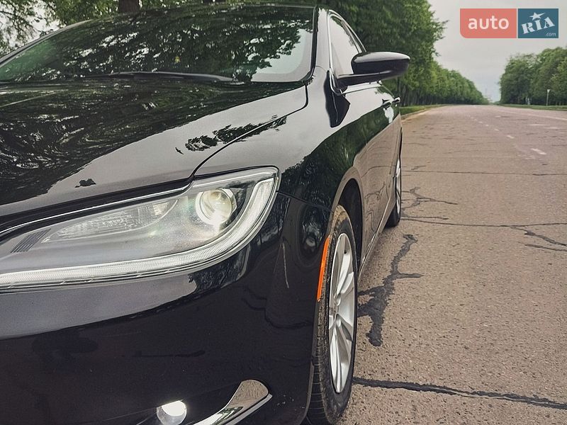 Седан Chrysler 200 2015 в Сумах