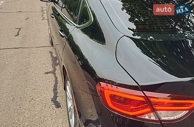 Седан Chrysler 200 2015 в Сумах