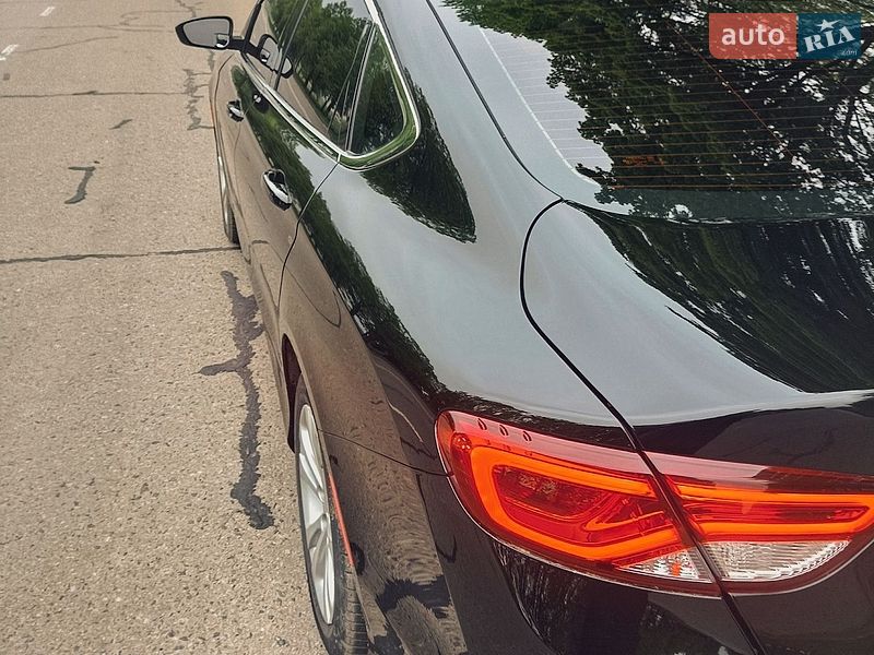 Седан Chrysler 200 2015 в Сумах