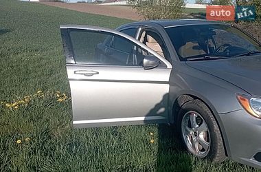 Седан Chrysler 200 2012 в Івано-Франківську