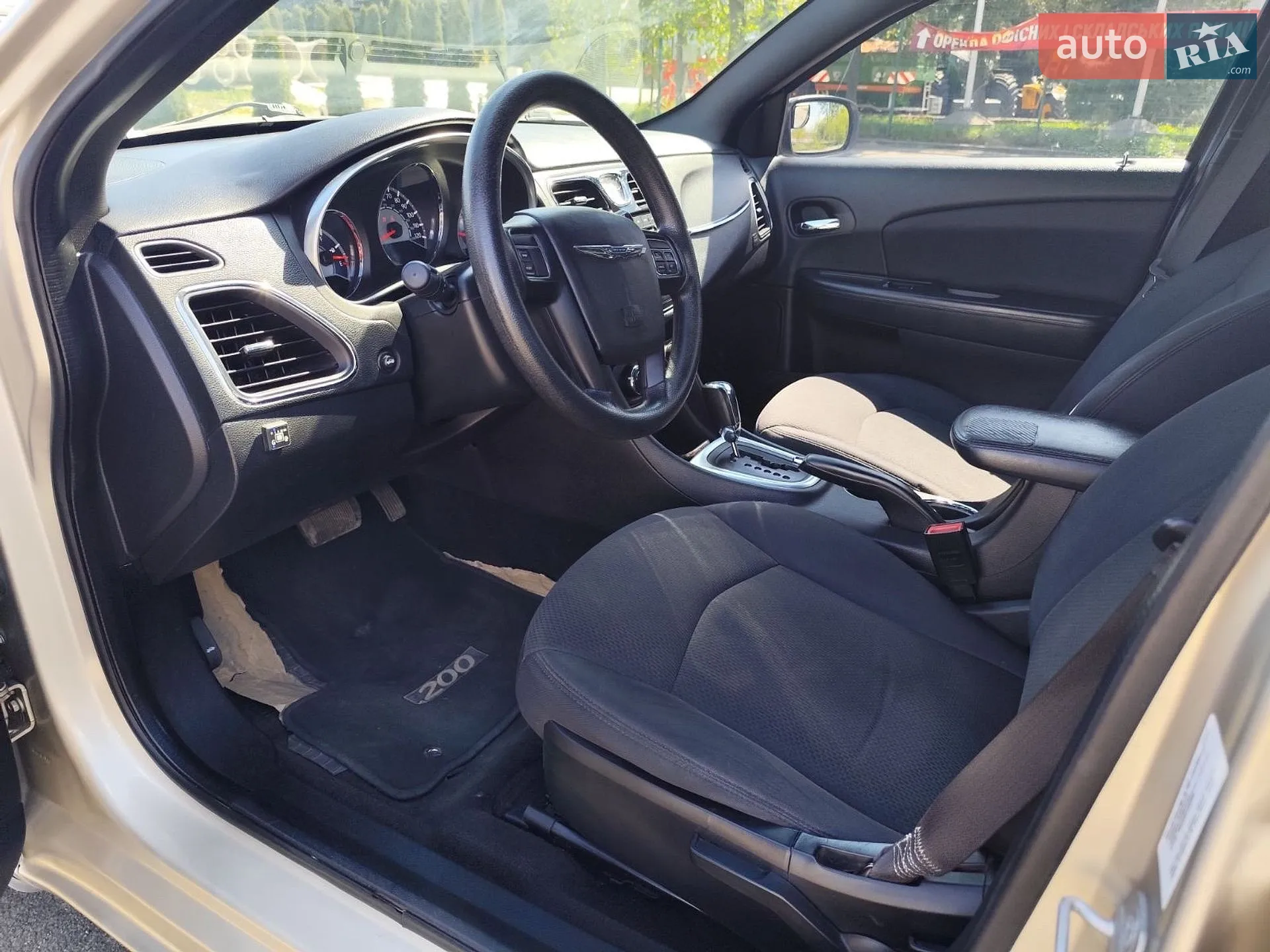 2014 Chrysler 200 - мініатюра 21