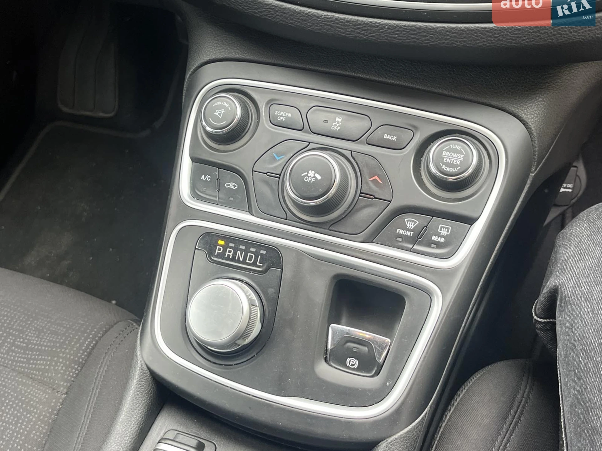 2015 Chrysler 200 - мініатюра 22