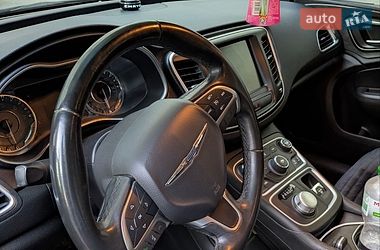 Седан Chrysler 200 2016 в Одессе