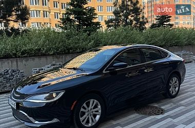 Седан Chrysler 200 2016 в Киеве