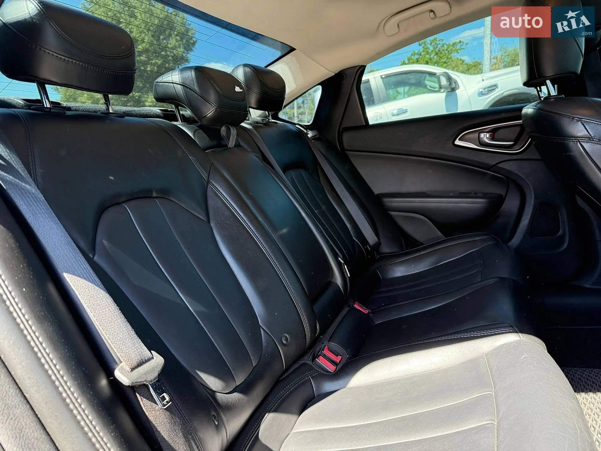 2016 Chrysler 200 - мініатюра 12