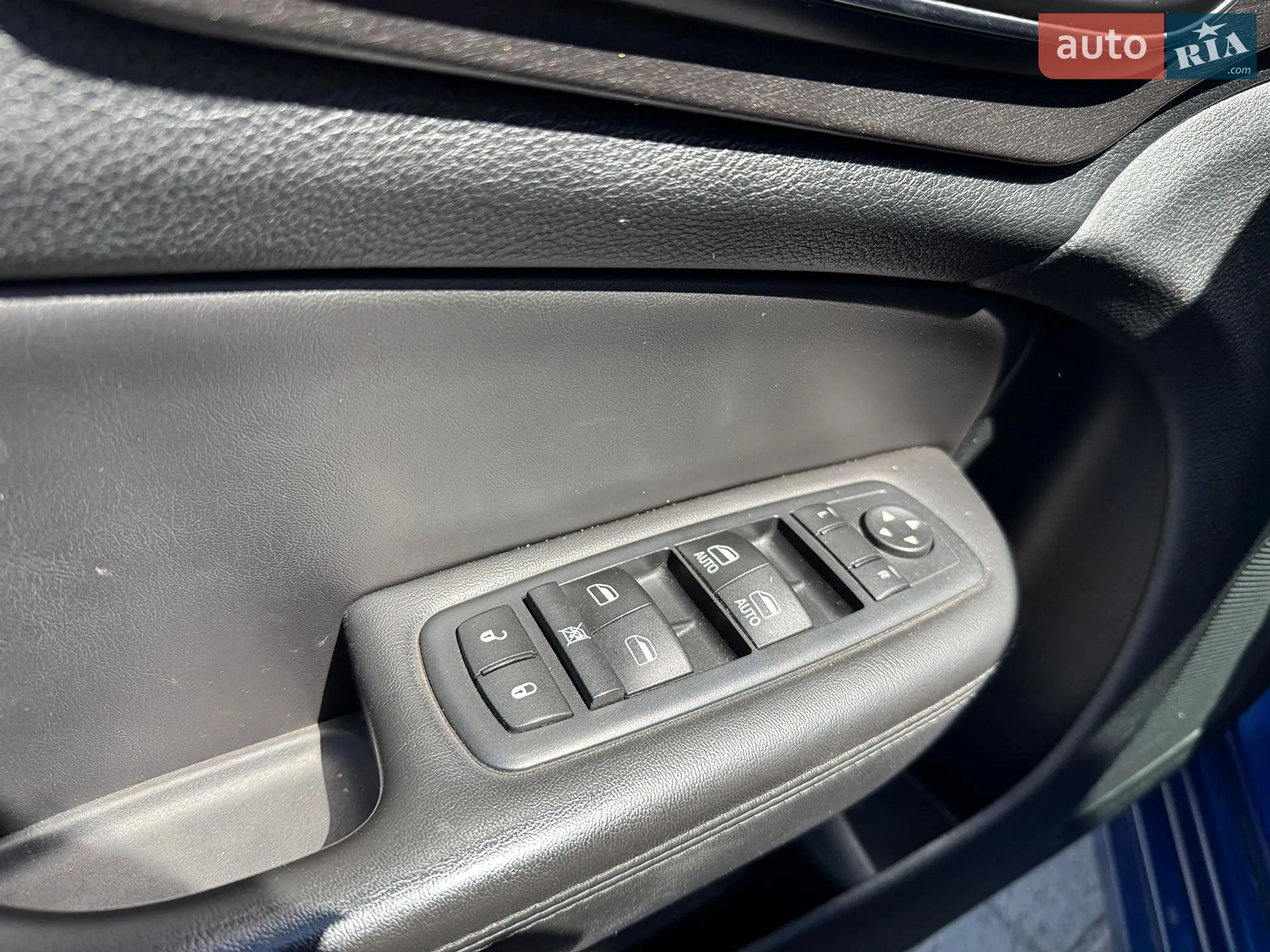 2016 Chrysler 200 - мініатюра 26