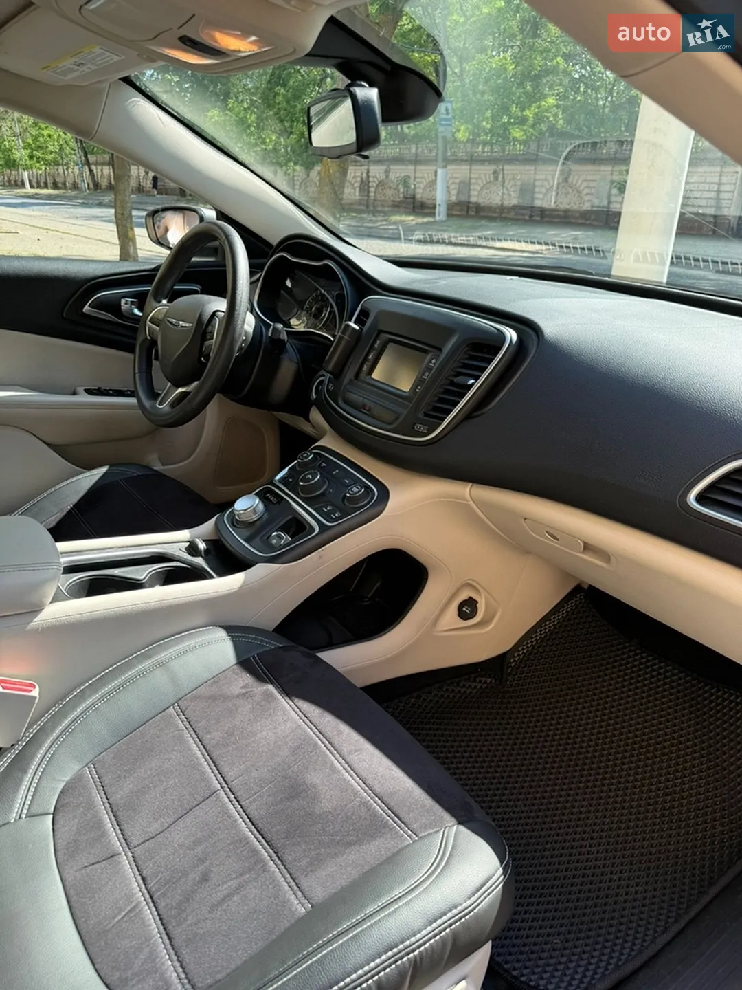 2014 Chrysler 200 - мініатюра 8