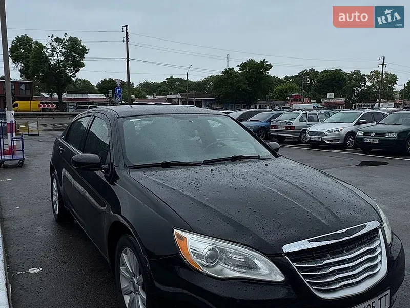 Chrysler 200 2012