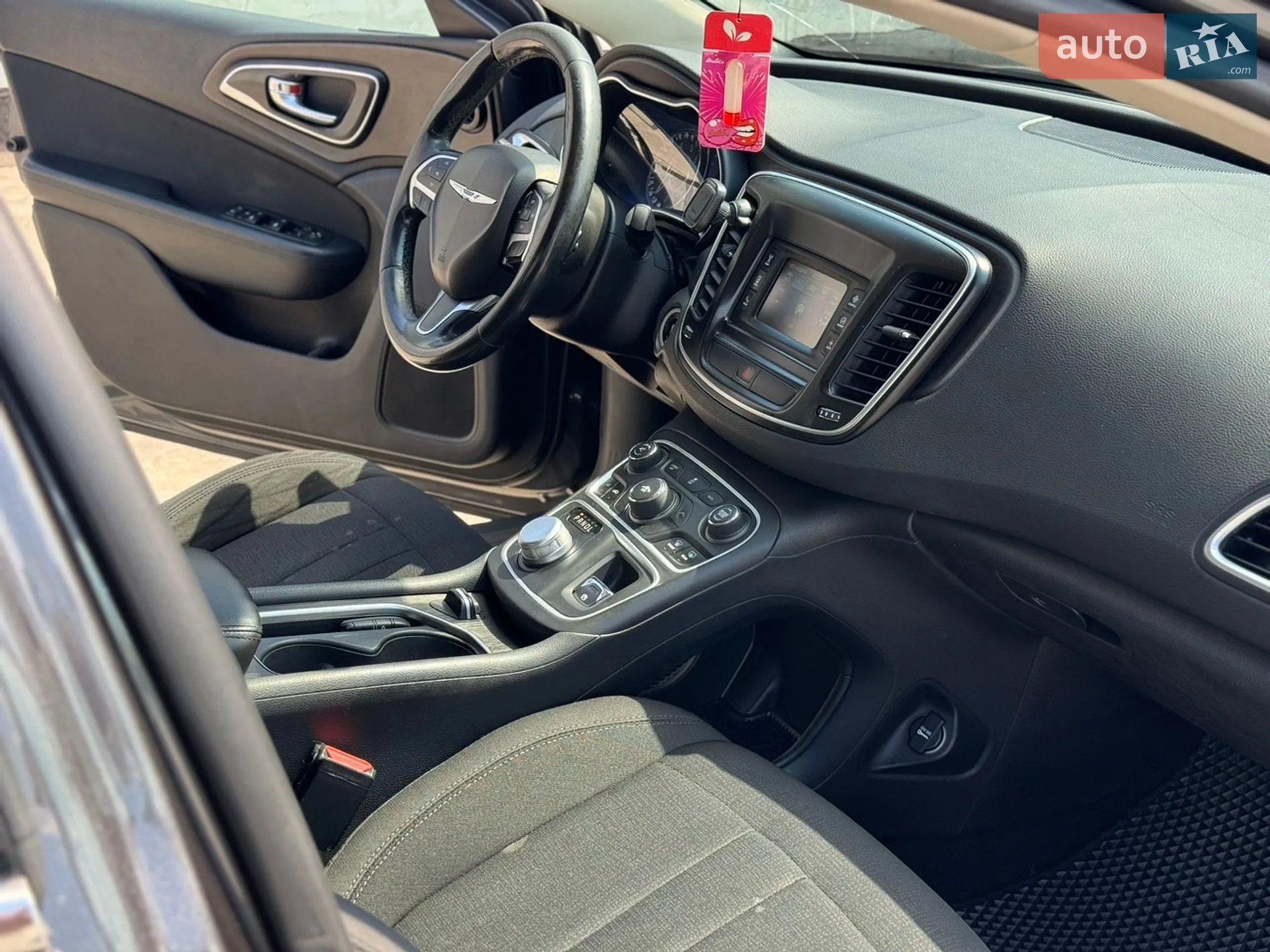 2016 Chrysler 200 - мініатюра 9