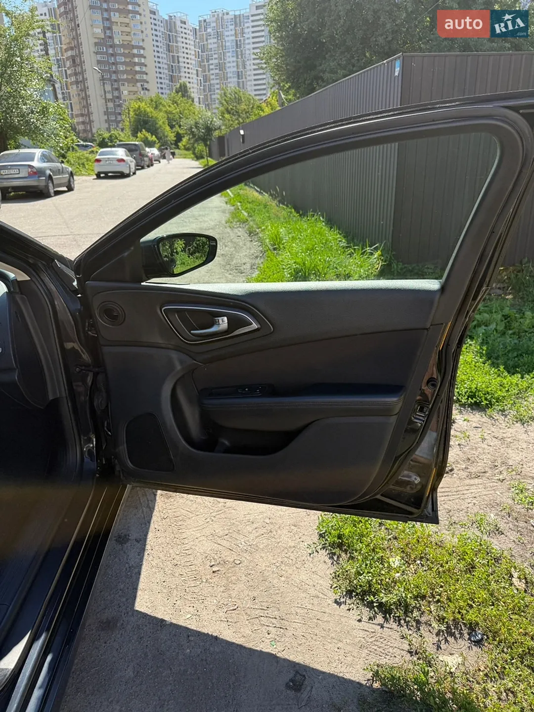 2015 Chrysler 200 - мініатюра 26