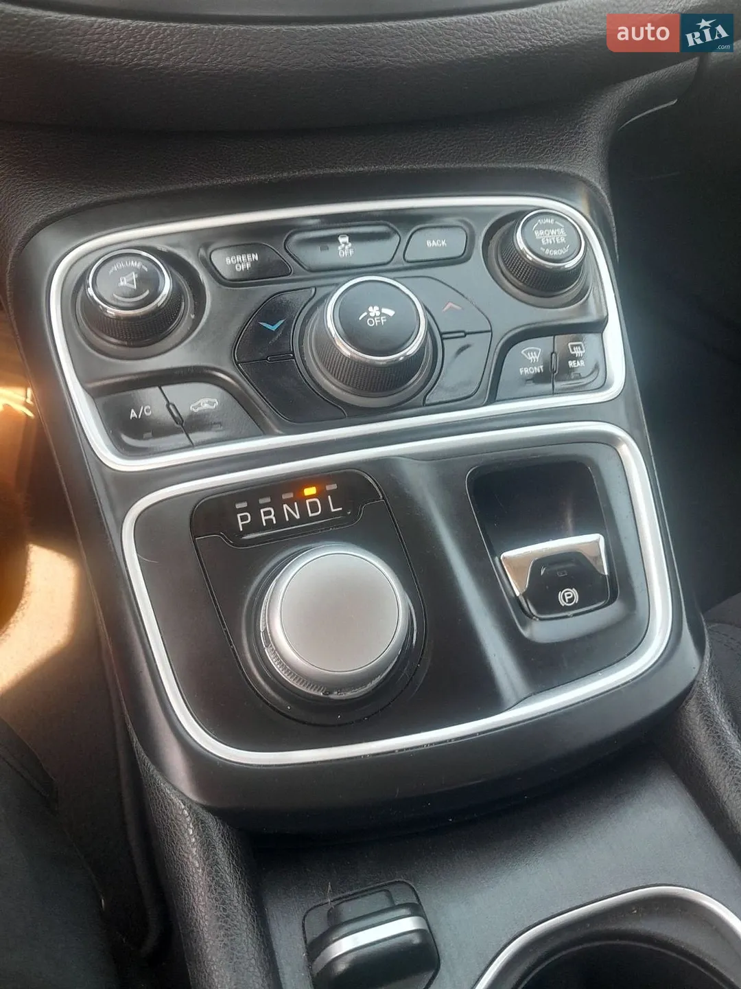 2015 Chrysler 200 - мініатюра 12