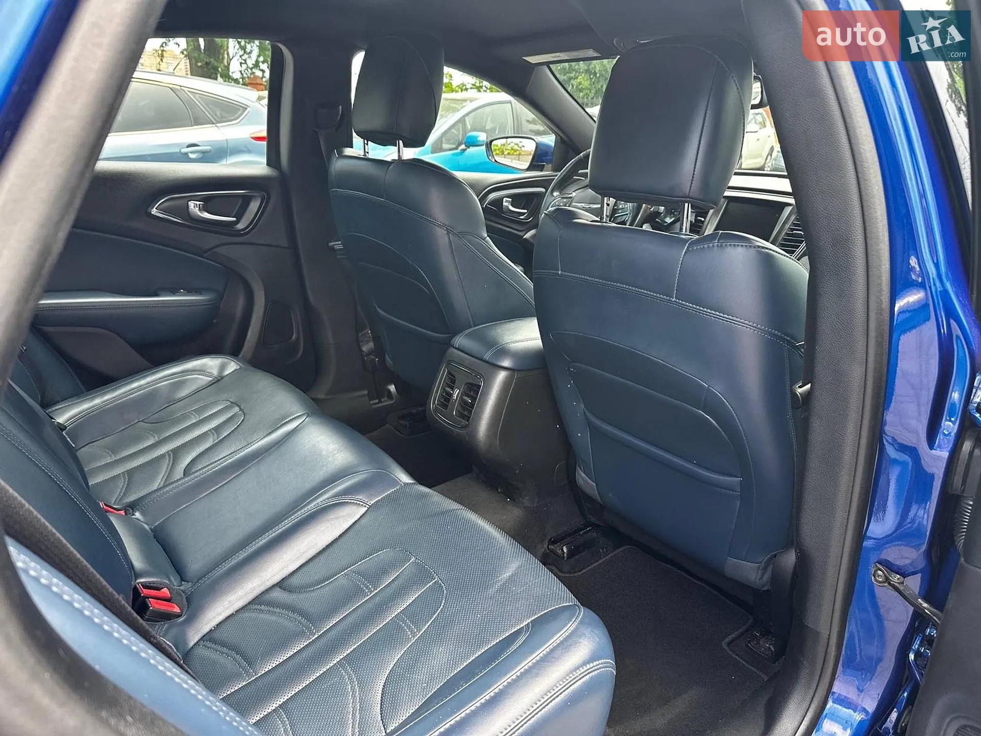 2015 Chrysler 200 - мініатюра 26