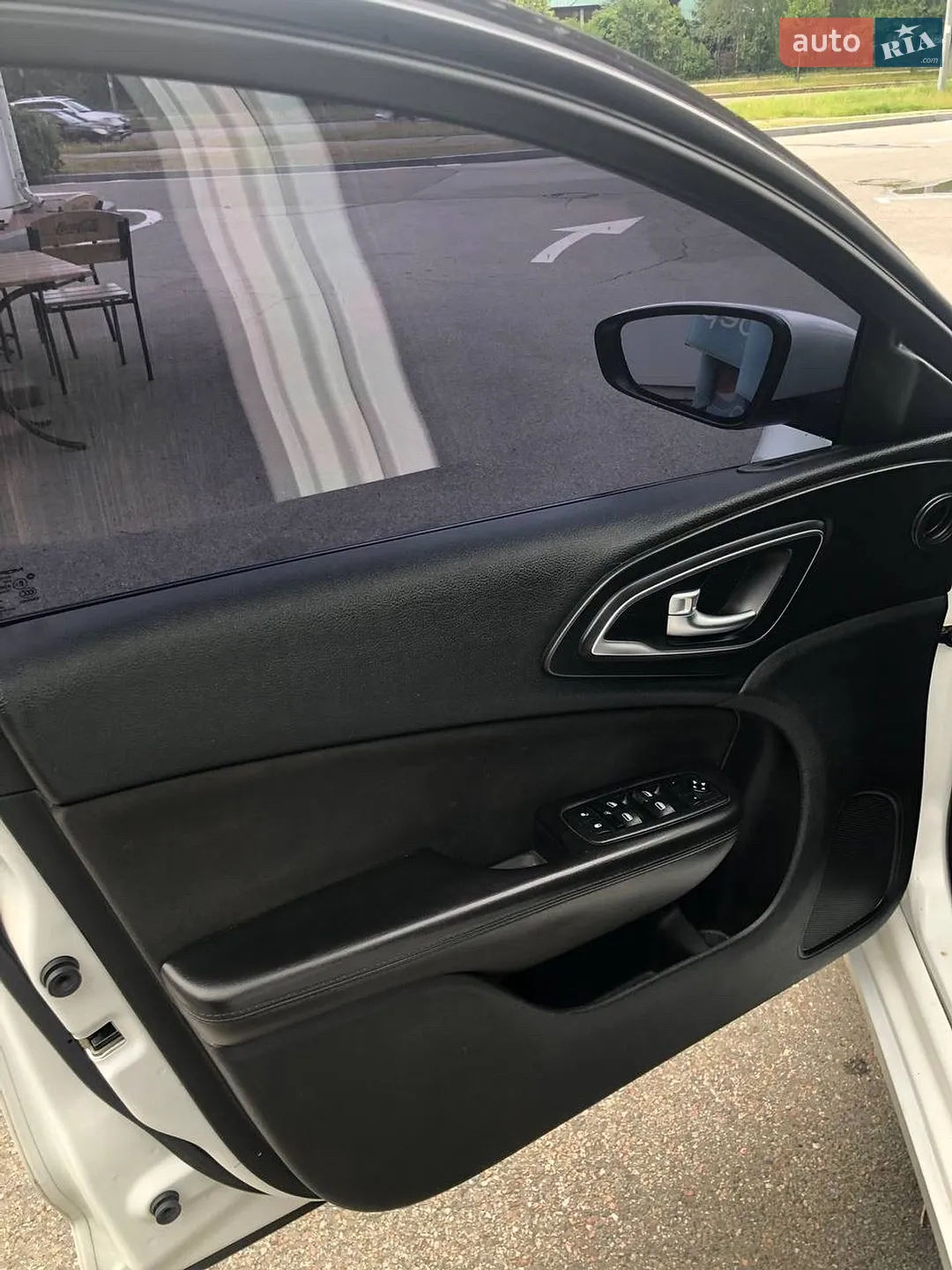 2015 Chrysler 200 - мініатюра 8