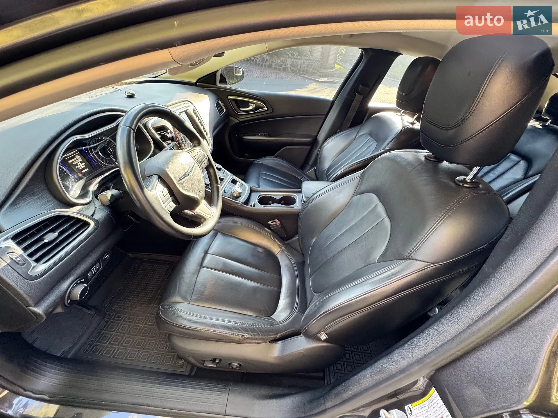 2016 Chrysler 200 - мініатюра 10