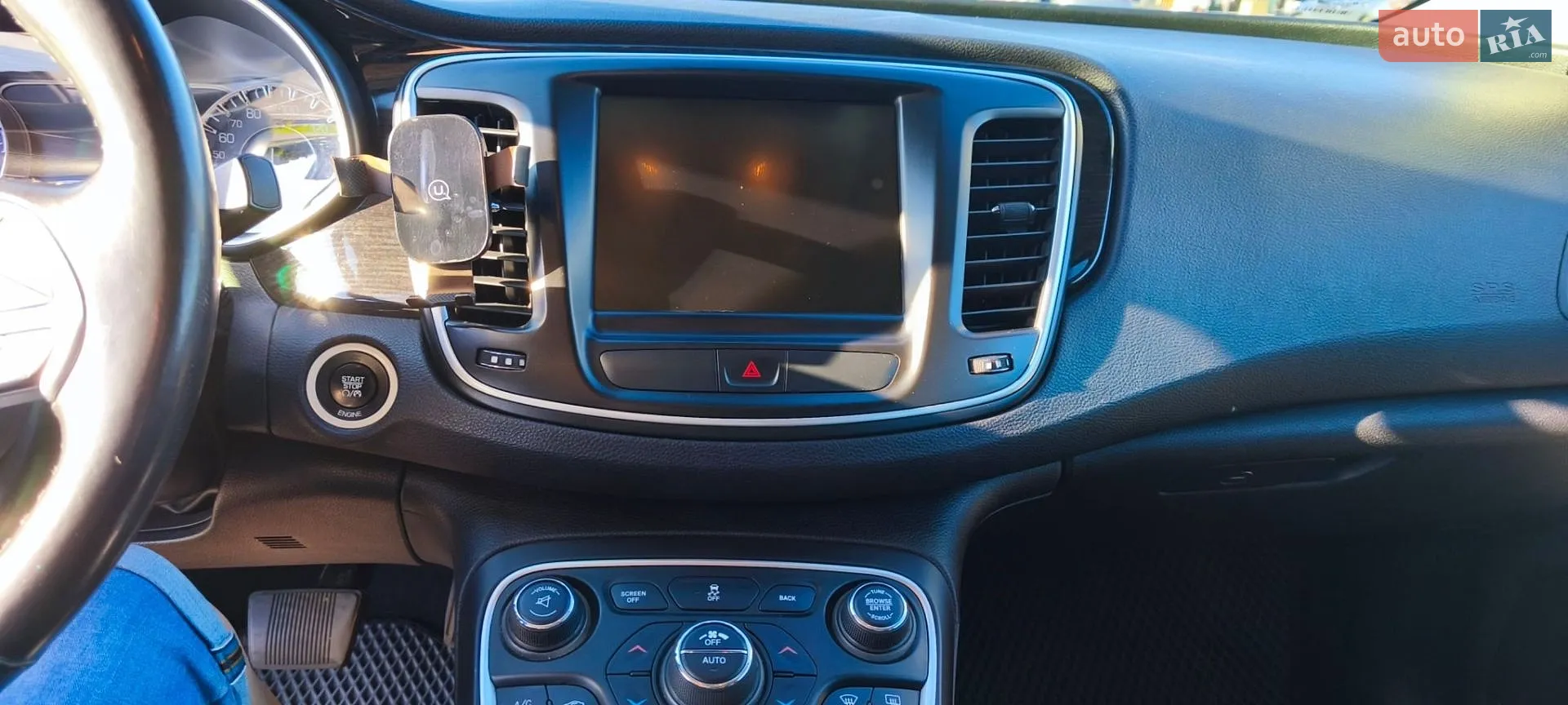 2015 Chrysler 200 - мініатюра 8