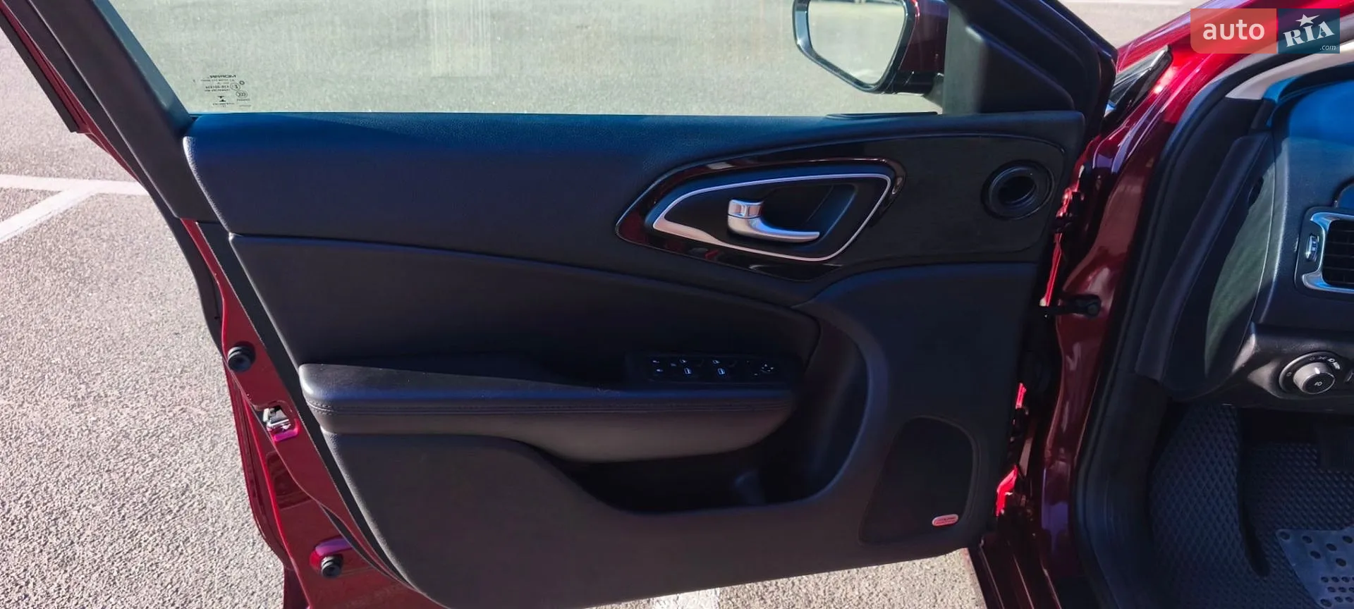 2015 Chrysler 200 - мініатюра 9