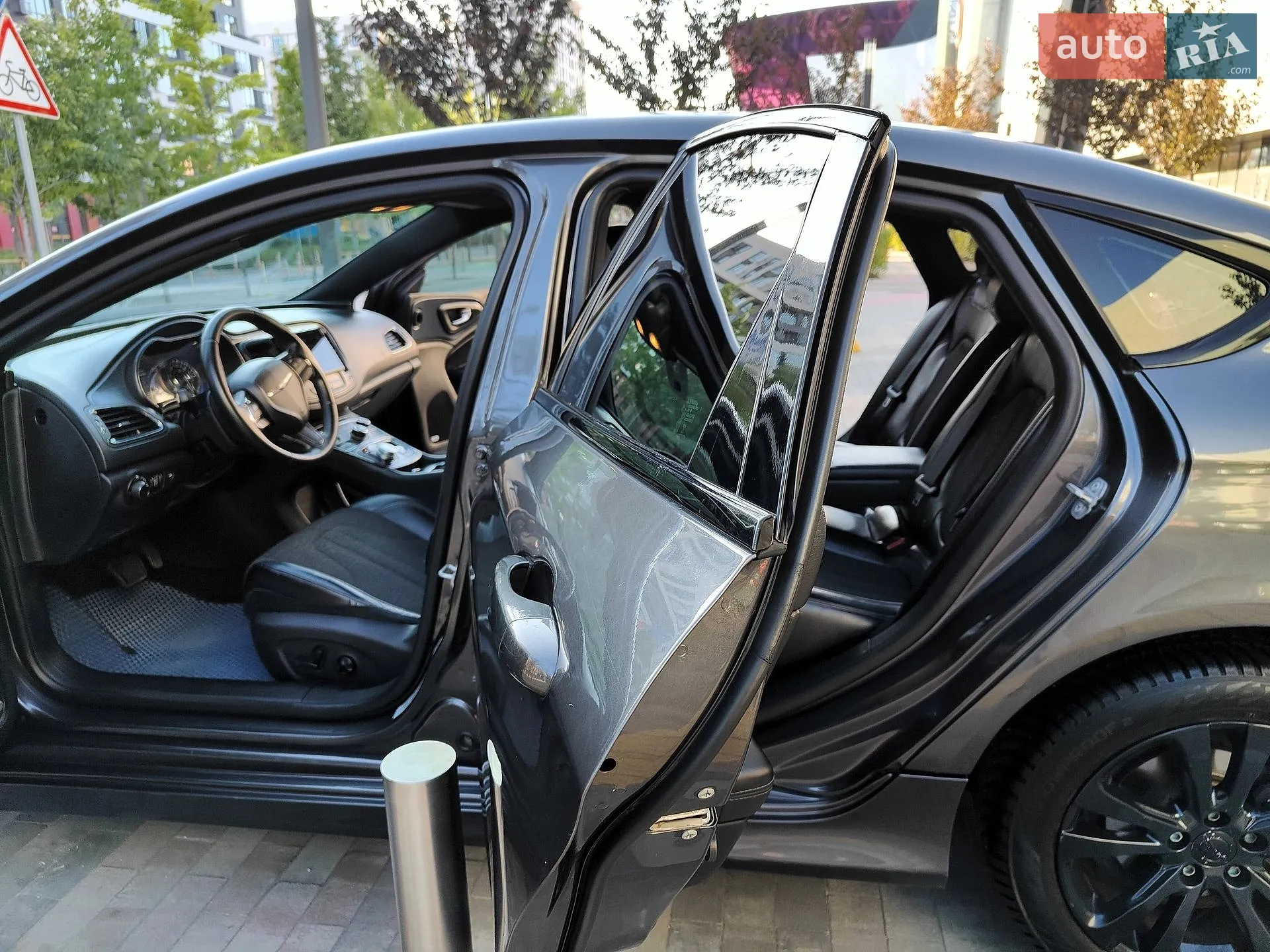 2014 Chrysler 200 - мініатюра 8