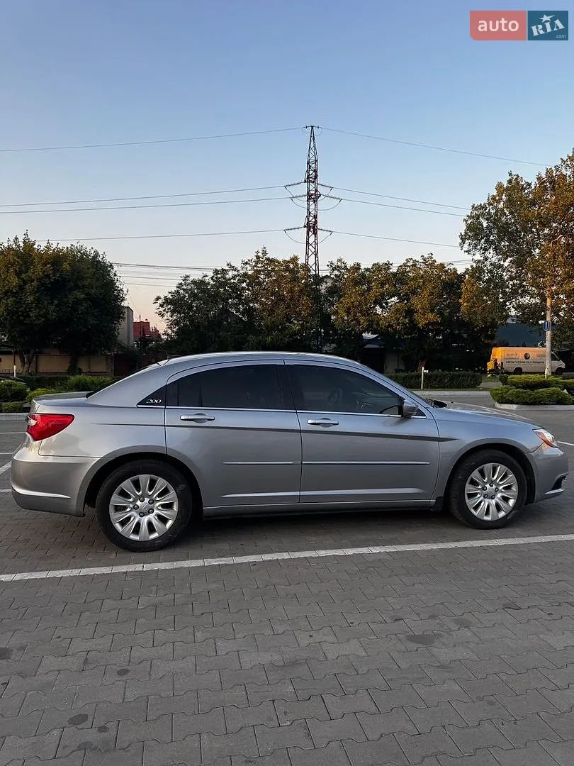 2014 Chrysler 200 - мініатюра 9