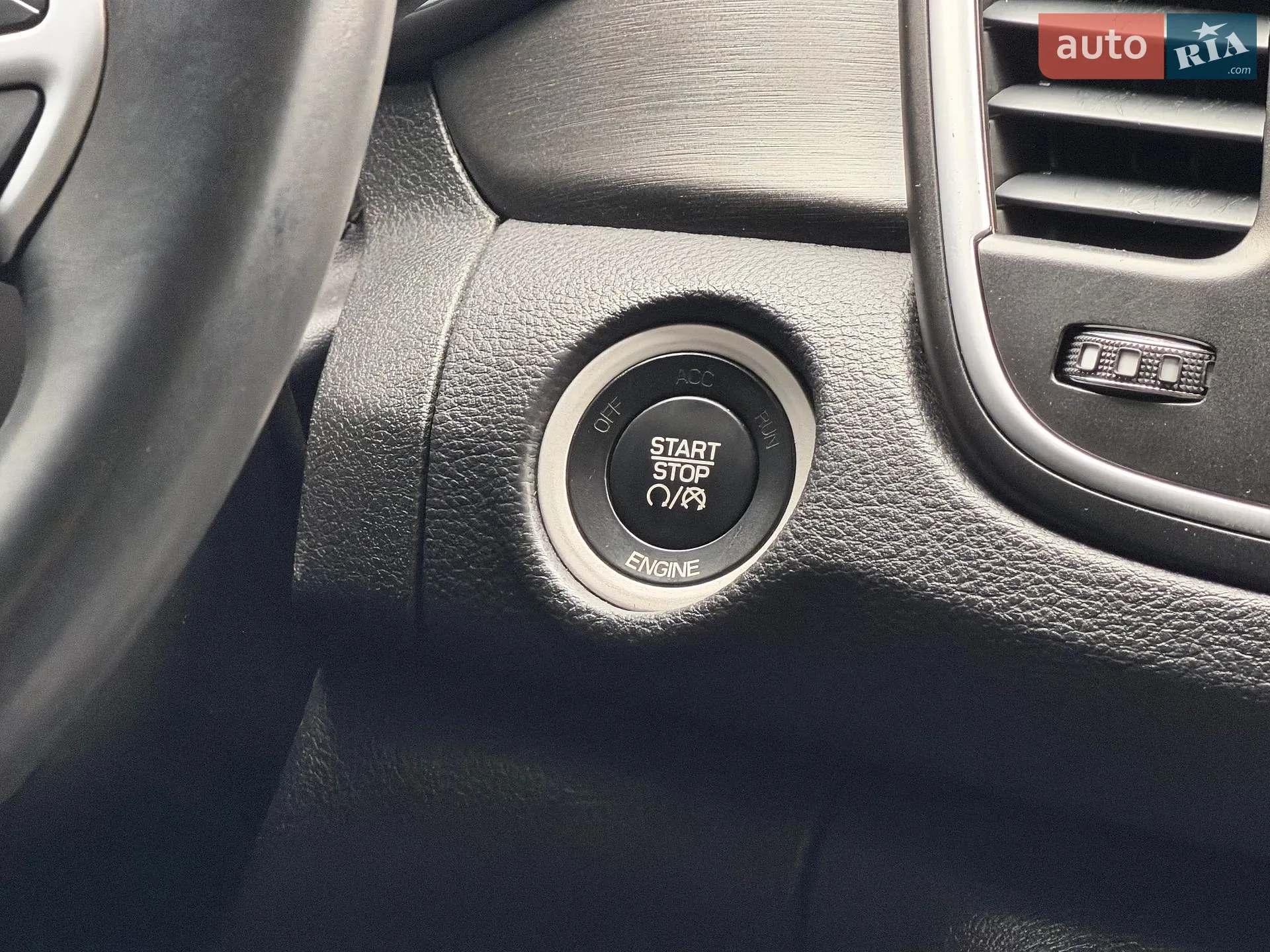 2014 Chrysler 200 - мініатюра 24