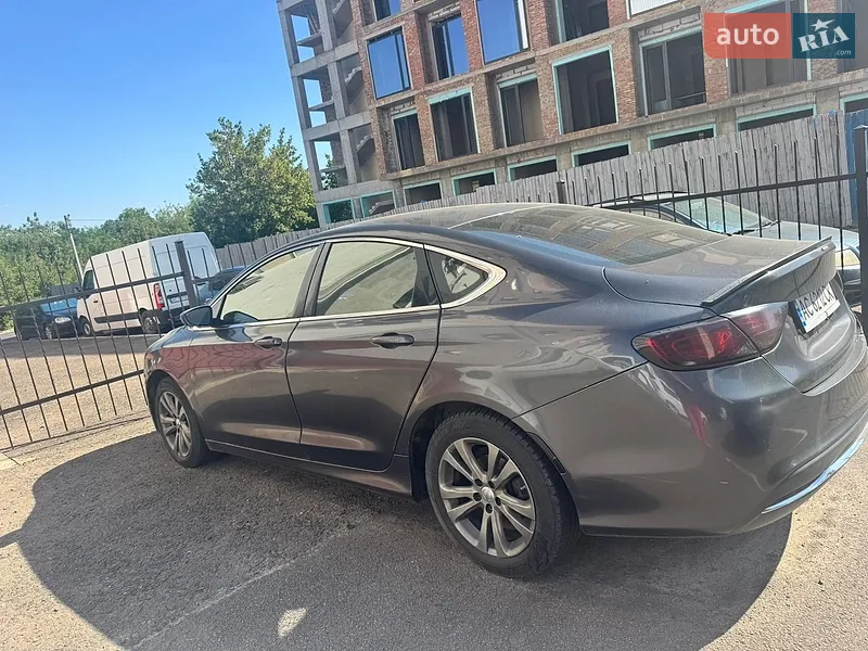 Chrysler 200 2015