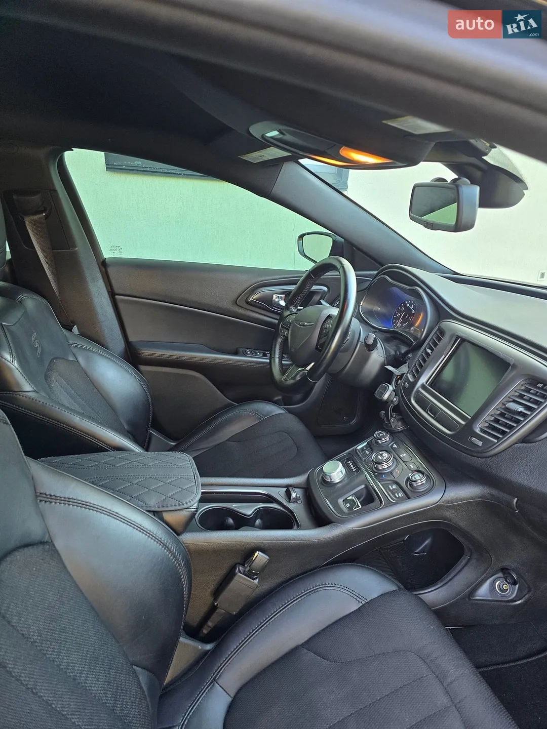 2016 Chrysler 200 - мініатюра 3