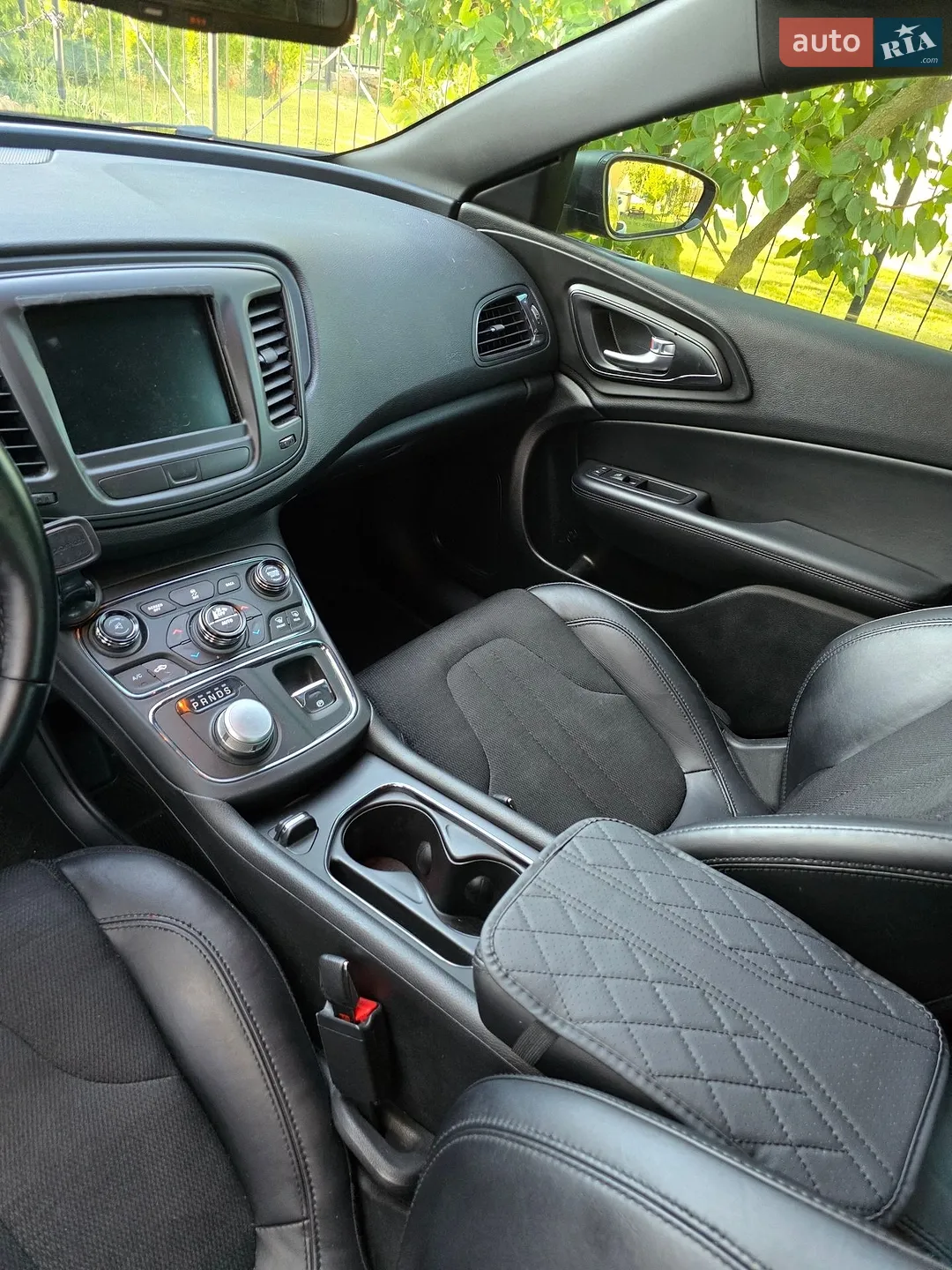 2016 Chrysler 200 - мініатюра 9